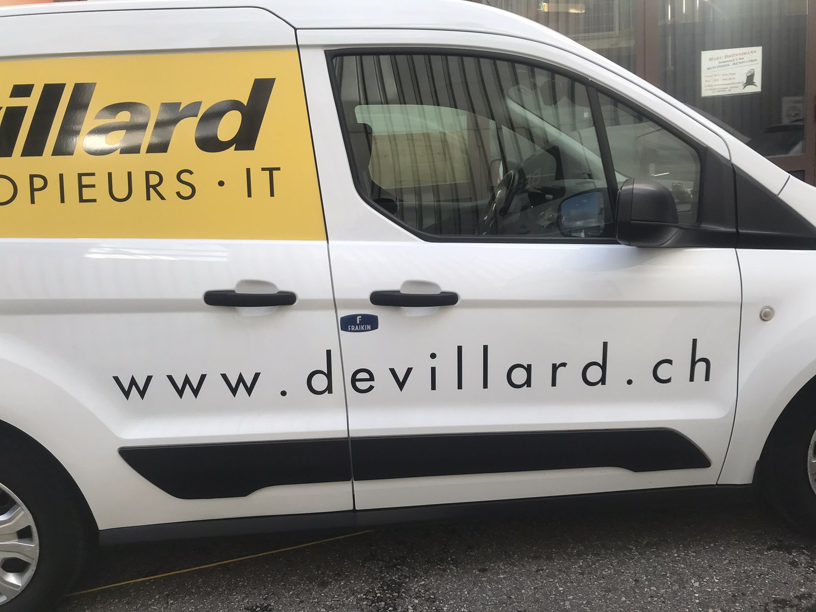 Devillard — Van Lettering