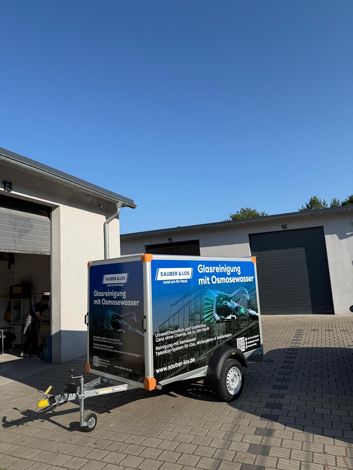 Sauber & Los — Trailer Wrap